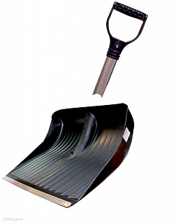 Лопата для снега 485*385 (пластм.+оцинк) с черенком БашПласт