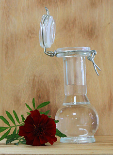 Стеклянная банка-кувшин под пряности Стеклянная банка-кувшин под пряности